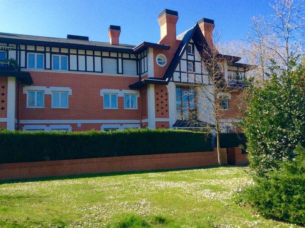 Apartamento Con Jardin Getxo Eksteriør billede